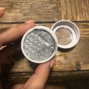 Colourpop supershock shadow in Liberty